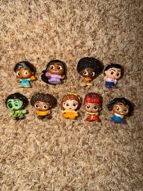 Encanto Disney Doorables LOT 9 Julieta Isabela Antonio Luisa  Bruno Camilo Pepa